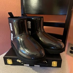 Ugg rain boots